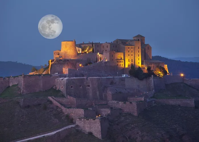 Parador De Cardona
