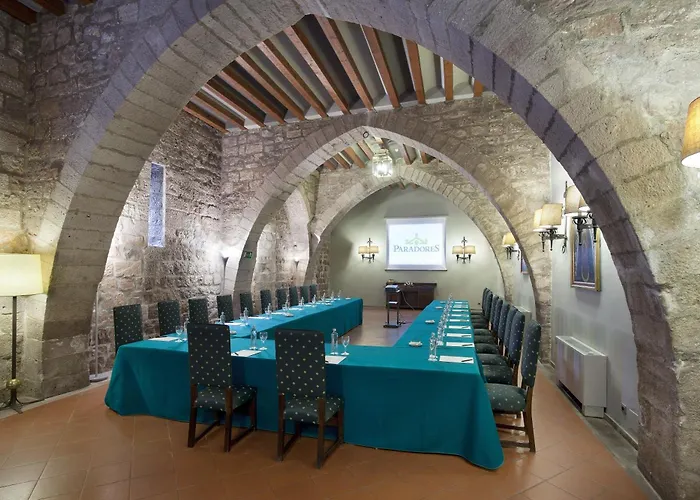 Parador De Cardona